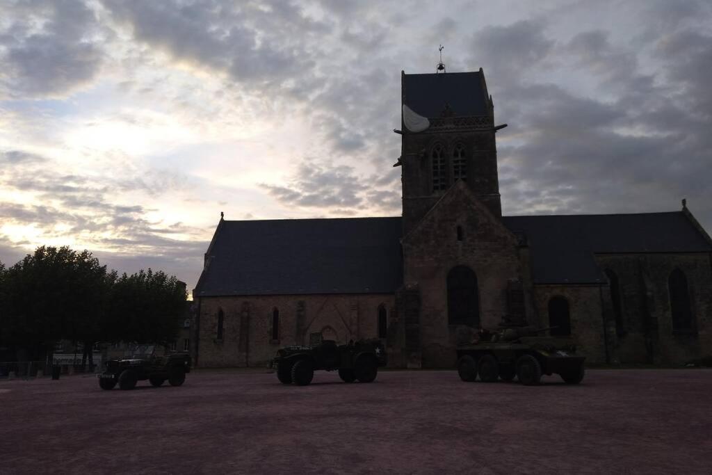 Gite** De Pauline A Sainte Mere Eglise Eksteriør billede